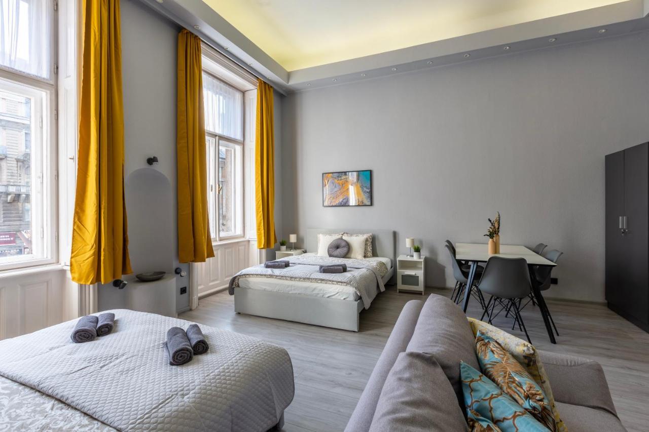 Downtown In The Heart Of Apartment Budapest