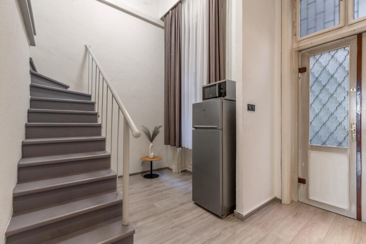 Apartment Downtown In The Heart Of *
